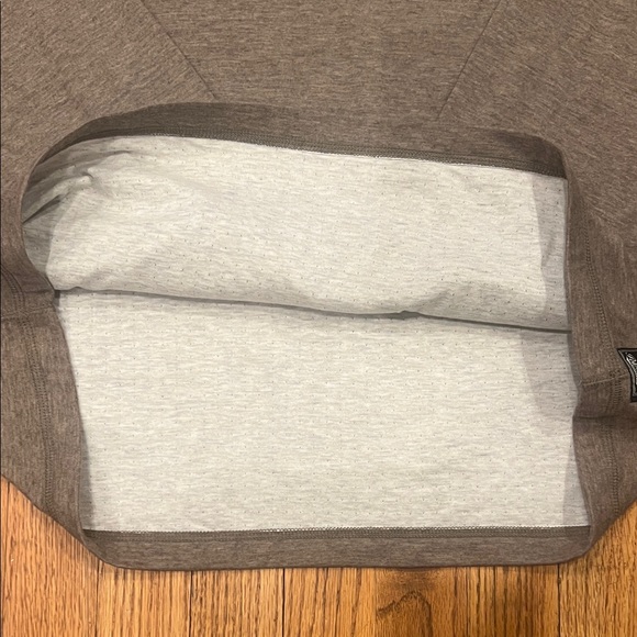 Polo by Ralph Lauren Men's Long Sleeve Grey Heather. - Picture 7 of 8